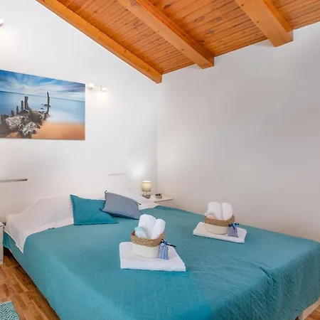 The Rooftop Apartment Punat Exterior photo