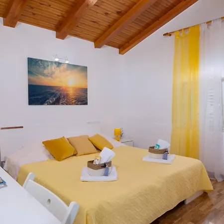 The Rooftop Apartment Punat Exterior photo